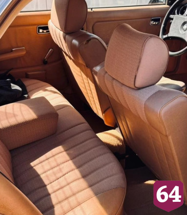 В Саратове продают раритетный Mercedes из Крыма